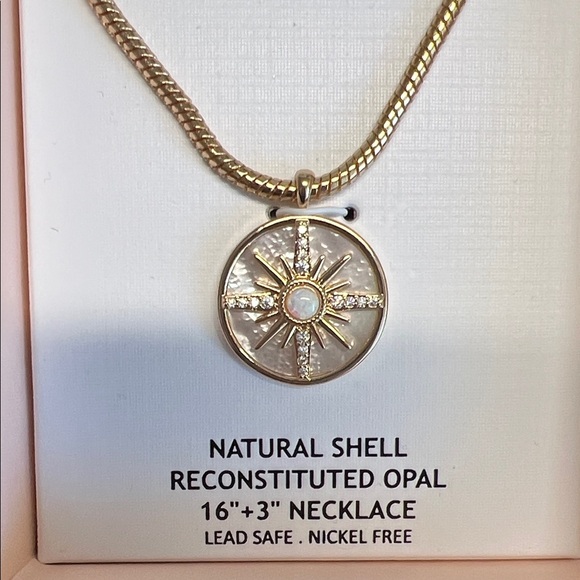 Camila Coelho | Compass Necklace ✨ - Picture 3 of 8